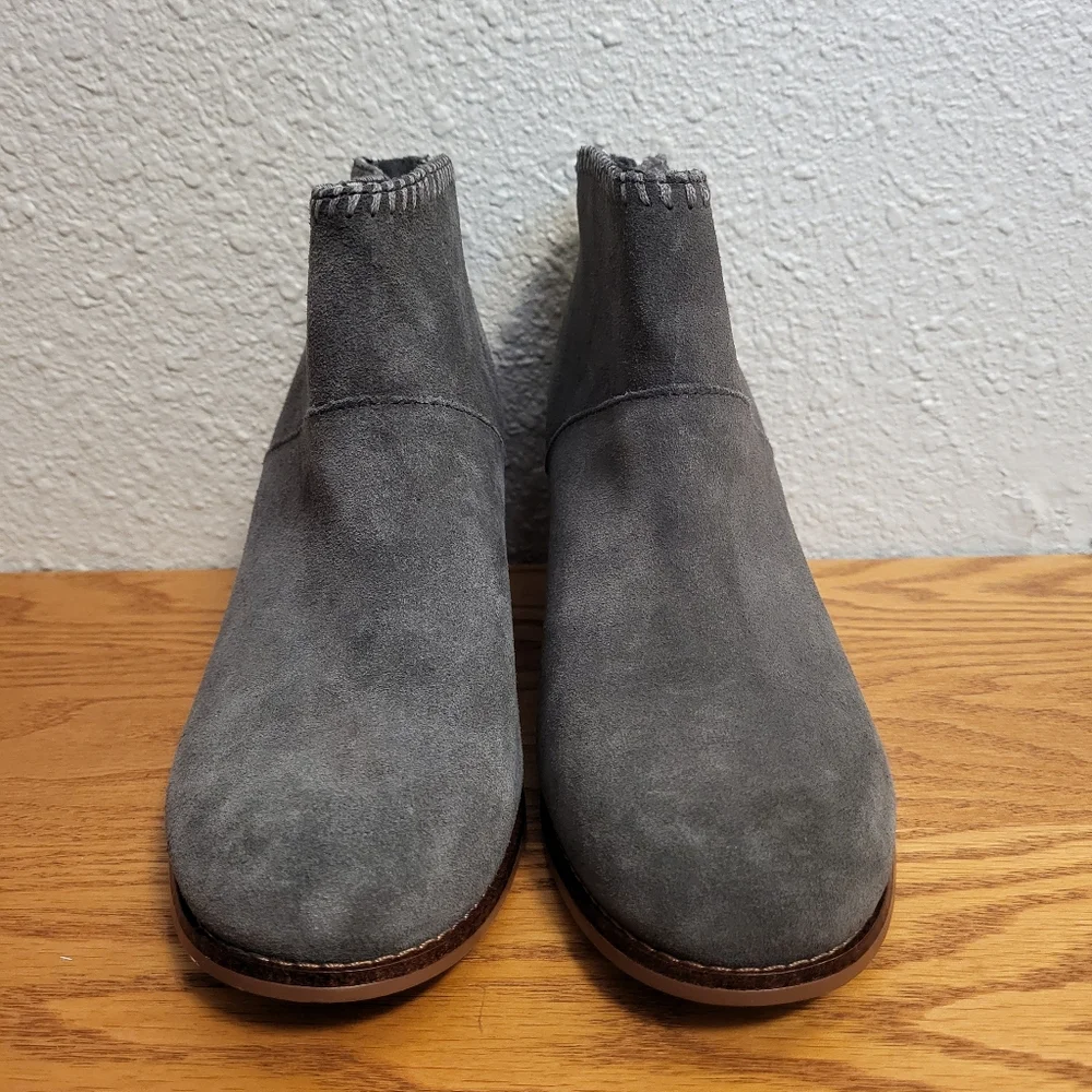 NWT Toms Gray Heeled Booties Size 8